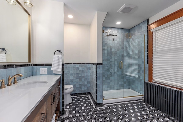 Primary Ensuite Bathroom