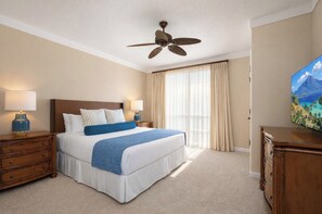 4 habitaciones, tabla de planchar con plancha y cuna de viaje 