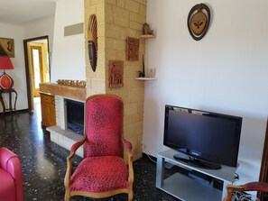 TV, books