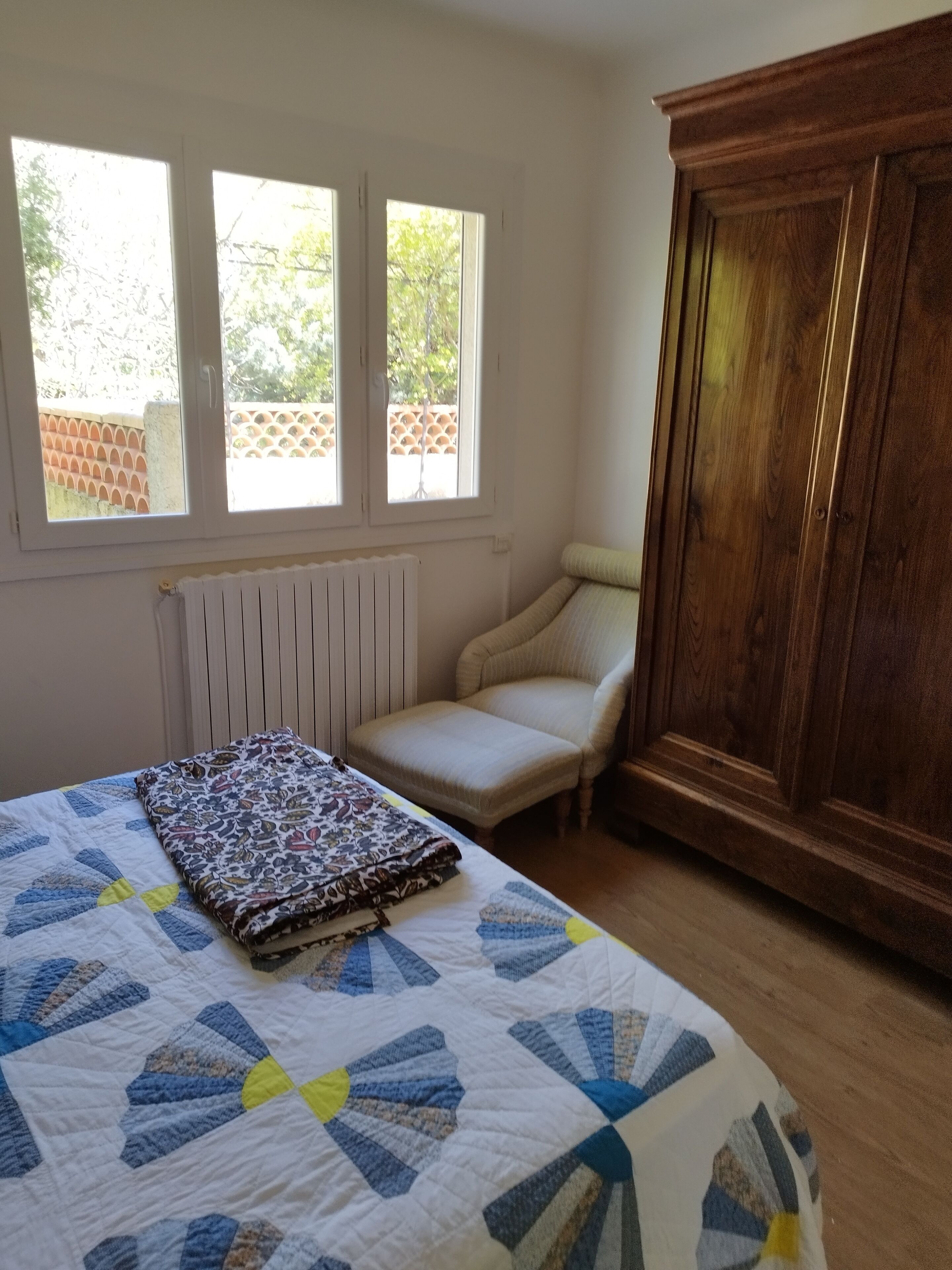 3 chambres, fer et planche à repasser, Wi-Fi gratuit, draps fournis
