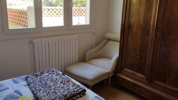 3 habitaciones, tabla de planchar con plancha y wifi gratis