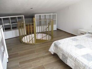 3 slaapkamers, een strijkplank/strijkijzer