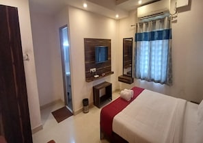 Superior kamer, 1 kingsize bed | Een bureau, gratis wifi