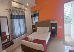 Superior Room, 1 King Bed - MM Park Inn (Mahabalipuram)