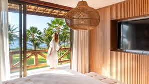 5 bedrooms, desk, iron/ironing board, free WiFi