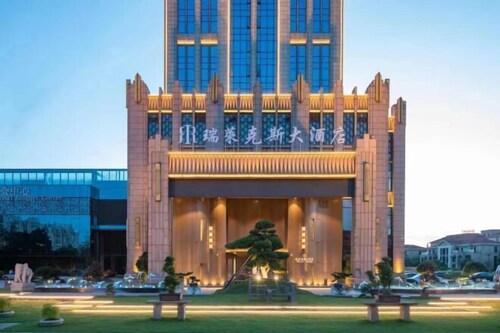 Haining Relax Grand Hotel