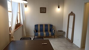 Interior - Gigli Florence 1 (Firenze)