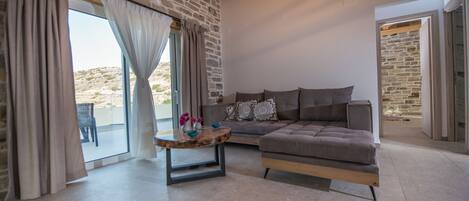 Una Smart TV, una chimenea