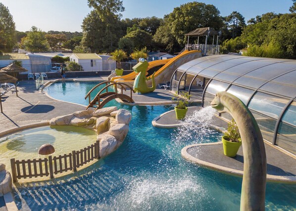 Indoor pool, outdoor pool