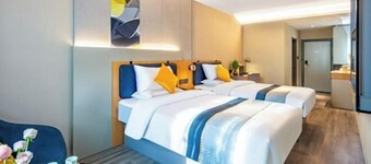 Weishang Hotel (Taiyuan Maoye Tiandi Wangcun South Street Subway)