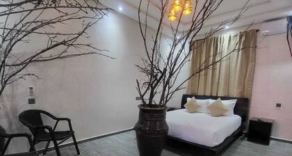 Charming Private Farmhouse â Pool, Garden & 5 Bedrooms near Marrakech