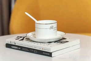 Ảnh chưa phân loại, 3 trong số 13 ảnh, nút