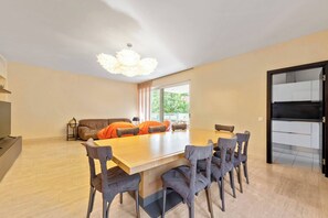 Apartment, 3 Bedrooms, Accessible, Balcony | Dining room - Luxurious Lugano Apartment With City Views (Lugano)