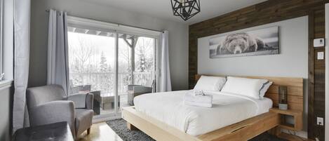 4 slaapkamers, een strijkplank/strijkijzer, wifi, beddengoed