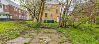 NEW! Cozy Upper Flat Minutes from Niagara Falls