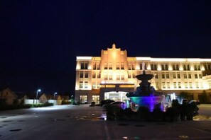 Exterior - Spring Hotel (Dacheng)