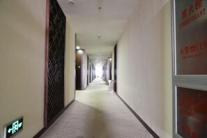Interior - Spring Hotel (Dacheng)