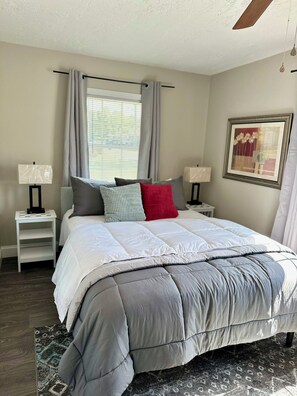 2 bedrooms, iron/ironing board, WiFi, bed sheets