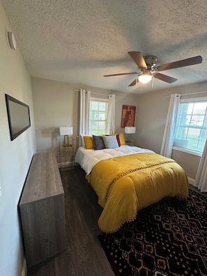 2 Schlafzimmer, Bügeleisen/Bügelbrett, WLAN, Bettwäsche