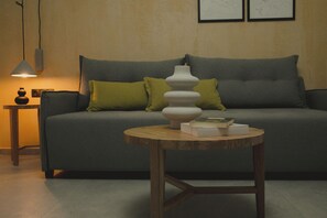 TV - Essentia Vita Comfy Suites (Thasos)