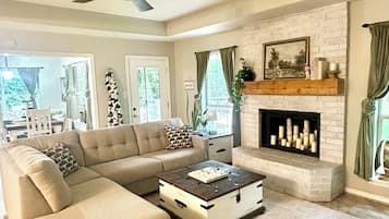 TV connectée, cheminée