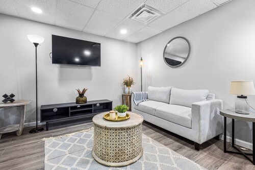 Chic 3BR NearWestEnd ATL+KingBed