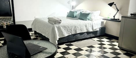 1 bedroom, iron/ironing board, WiFi, bed sheets