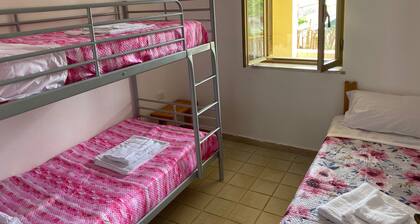 2bedroom Apartment 300m From Beach