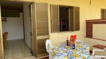 Apartment | Speisen im Freien