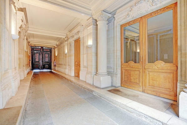 Apartment | Exterior detail