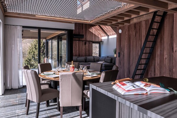 Dining - Villa in Ardennes Near Durbuy and Nature Trails (La Roche-en-Ardenne)