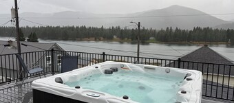 Thompson Falls Main Street Loft! Walk everywhere in town