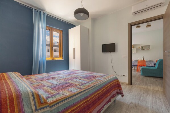 1 bedroom, iron/ironing board, Internet