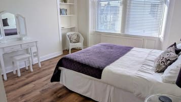 2 bedrooms, desk, iron/ironing board, free WiFi