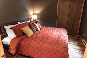 5 habitaciones, tabla de planchar con plancha y wifi gratis