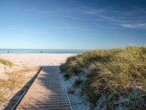 House | Water view - 2 Person Holiday Home in Nexo (Nexø)