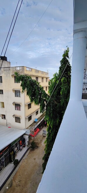 Property grounds - Cozy studio in enjoyable Mtwapa with WiFi (Mtwapa)