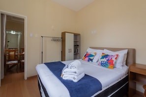 1 Schlafzimmer, Bügeleisen/Bügelbrett, Reisekinderbett, kostenloses WLAN