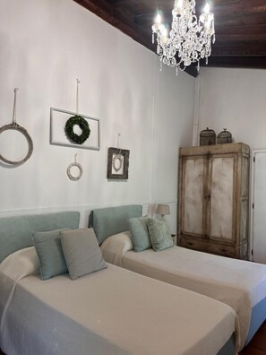 1 多间卧室、熨斗/熨衣板、WiFi、床单