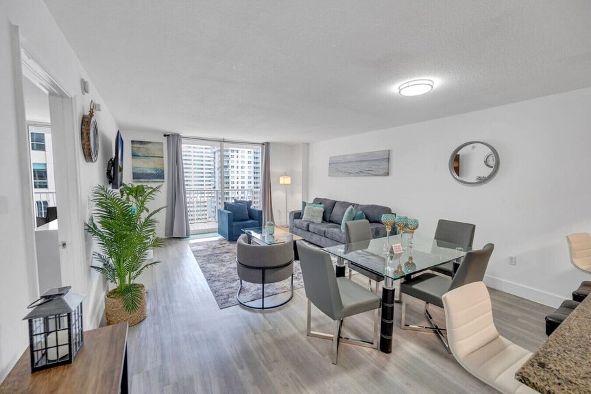 Peaceful Brickell 1br | Water & City Outlook - Palmetto Bay, FL