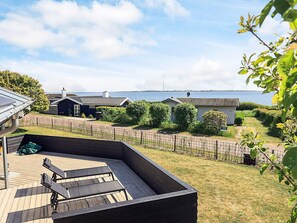 House | Water view