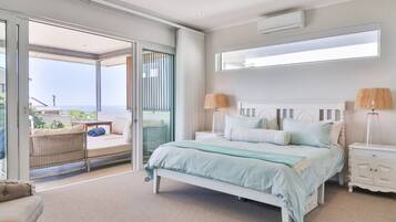 4 bedrooms, desk, iron/ironing board, free WiFi