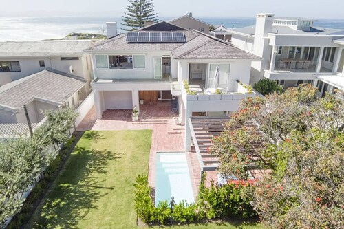 34 Mossel River 8 | Sleeps 8 | Ocean Views | Pool