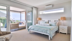 4 bedrooms, desk, iron/ironing board, free WiFi