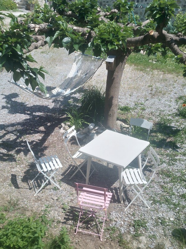 屋外ダイニングエリア