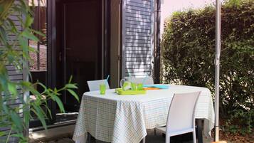 Apartment | Dining