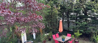 Large 4-bdrm LB house near surf beach w/ movie room, AC, bikes & fitness room