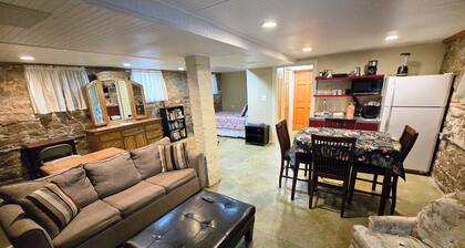 Cozy studio on the Fashionable East Side of Milwaukee