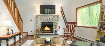 The Bear's House, Pet Friendly, Level 2 EV Charger