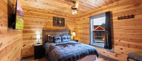 3 quartos, ferros/tábuas de passar roupa, berço de viagem